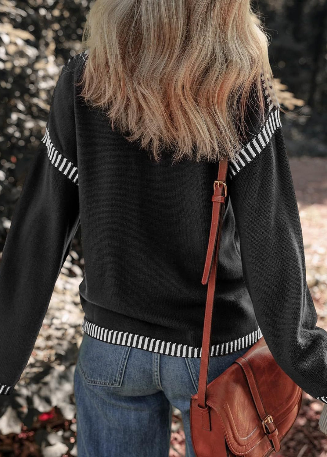 Marisa - Elegancki sweter z kontrastowymi elementami