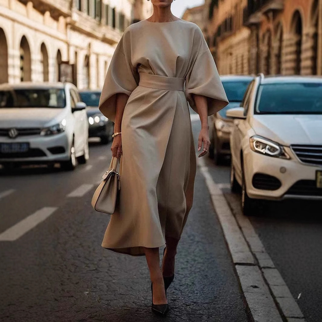 Victoria - Elegancka sukienka z rękawami