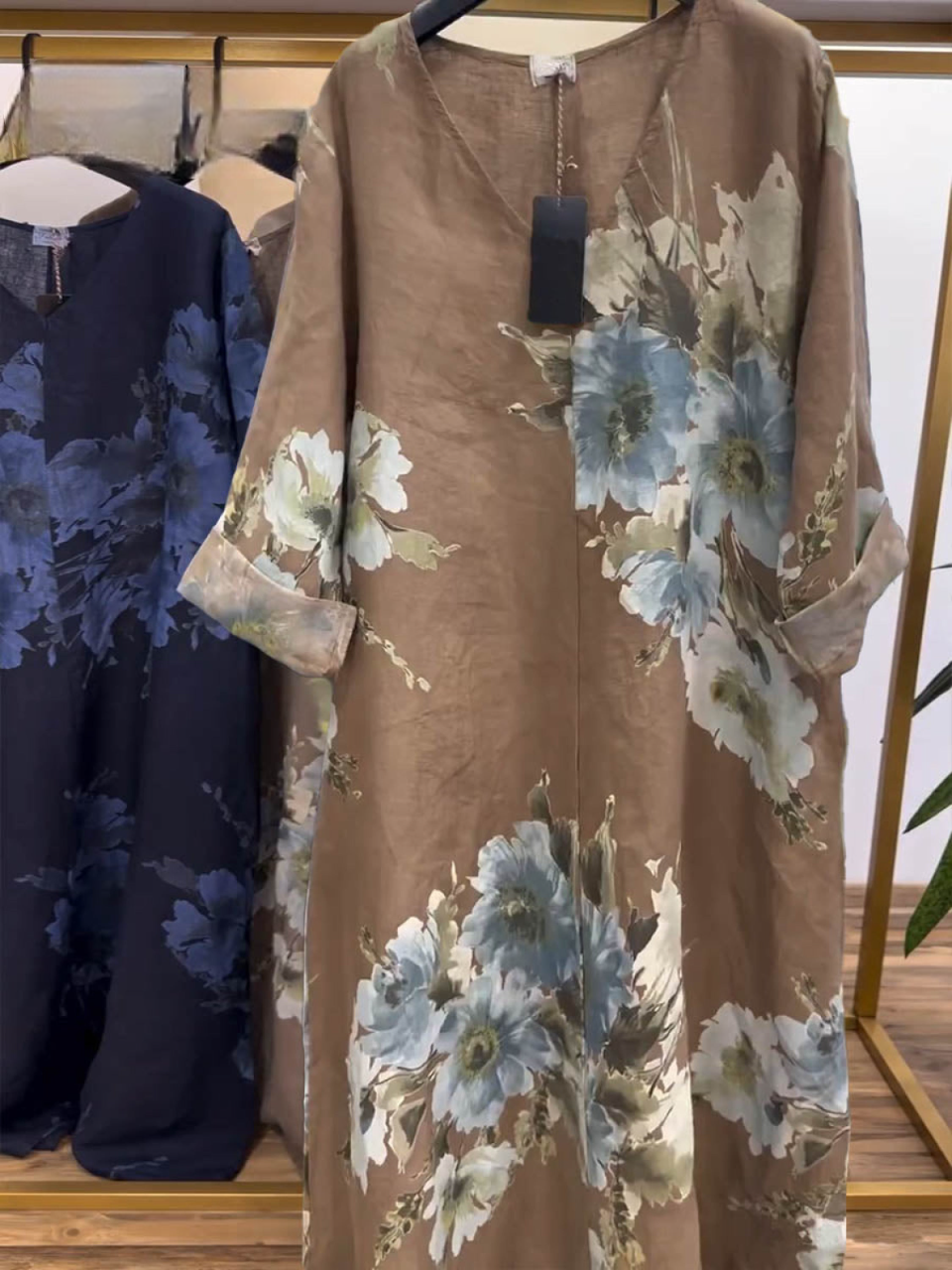 Kobieca sukienka z dekoltem w serek, długim rękawem, luźna i casualowa, w stylu retro, nadrukowana, wykonana z bawełny i lnu