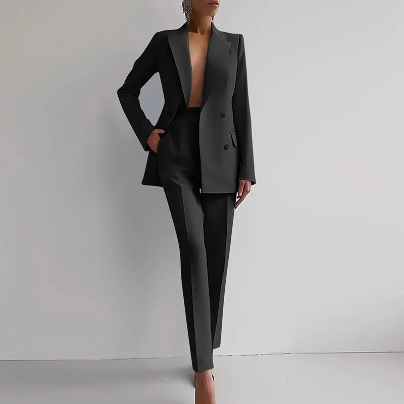 Amara - Slim Fit Tailored Business Suit