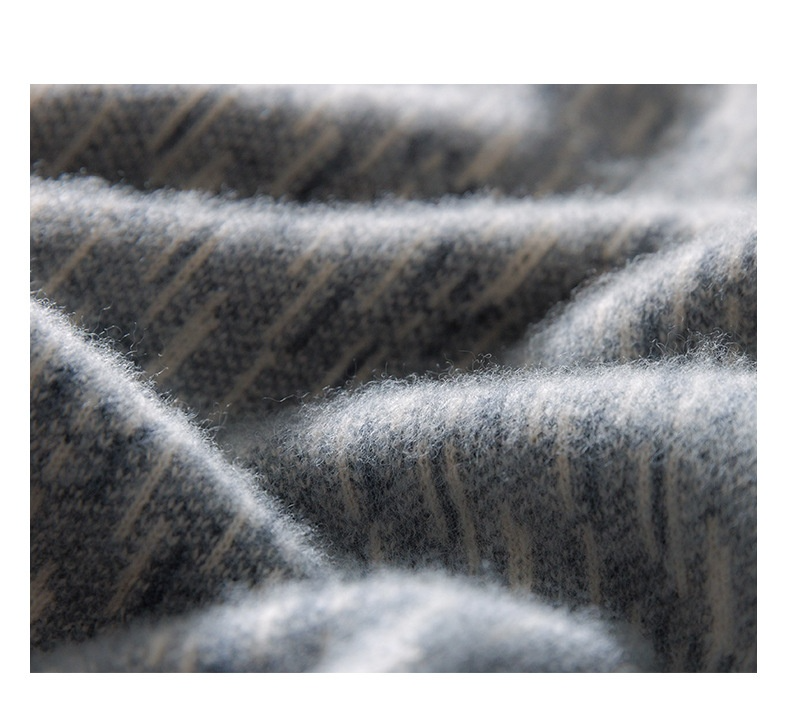 Bobby – luźny sweter