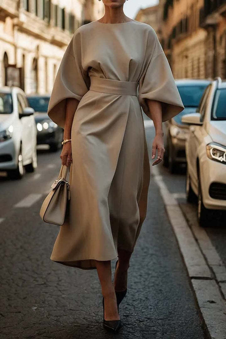 Victoria - Elegancka sukienka z rękawami