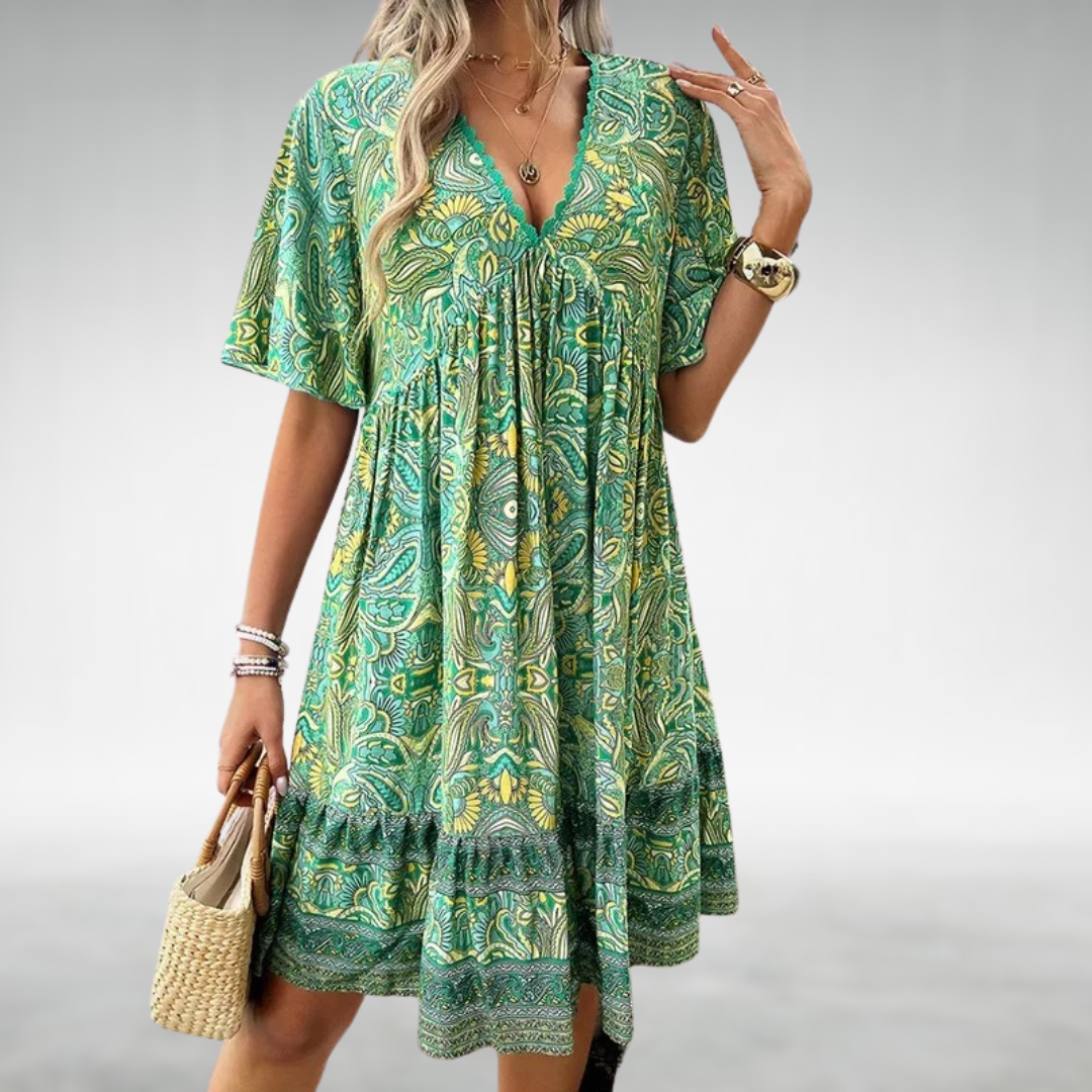 Adriana - Letnia mini sukienka w stylu boho z nadrukiem paisley
