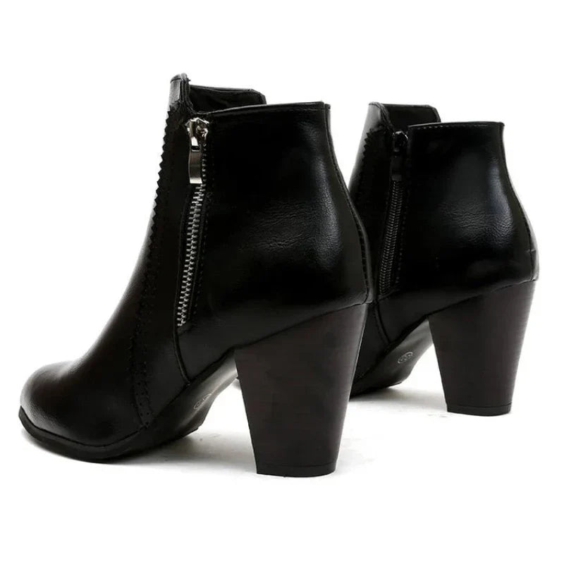 Buty retro z grubym obcasem
