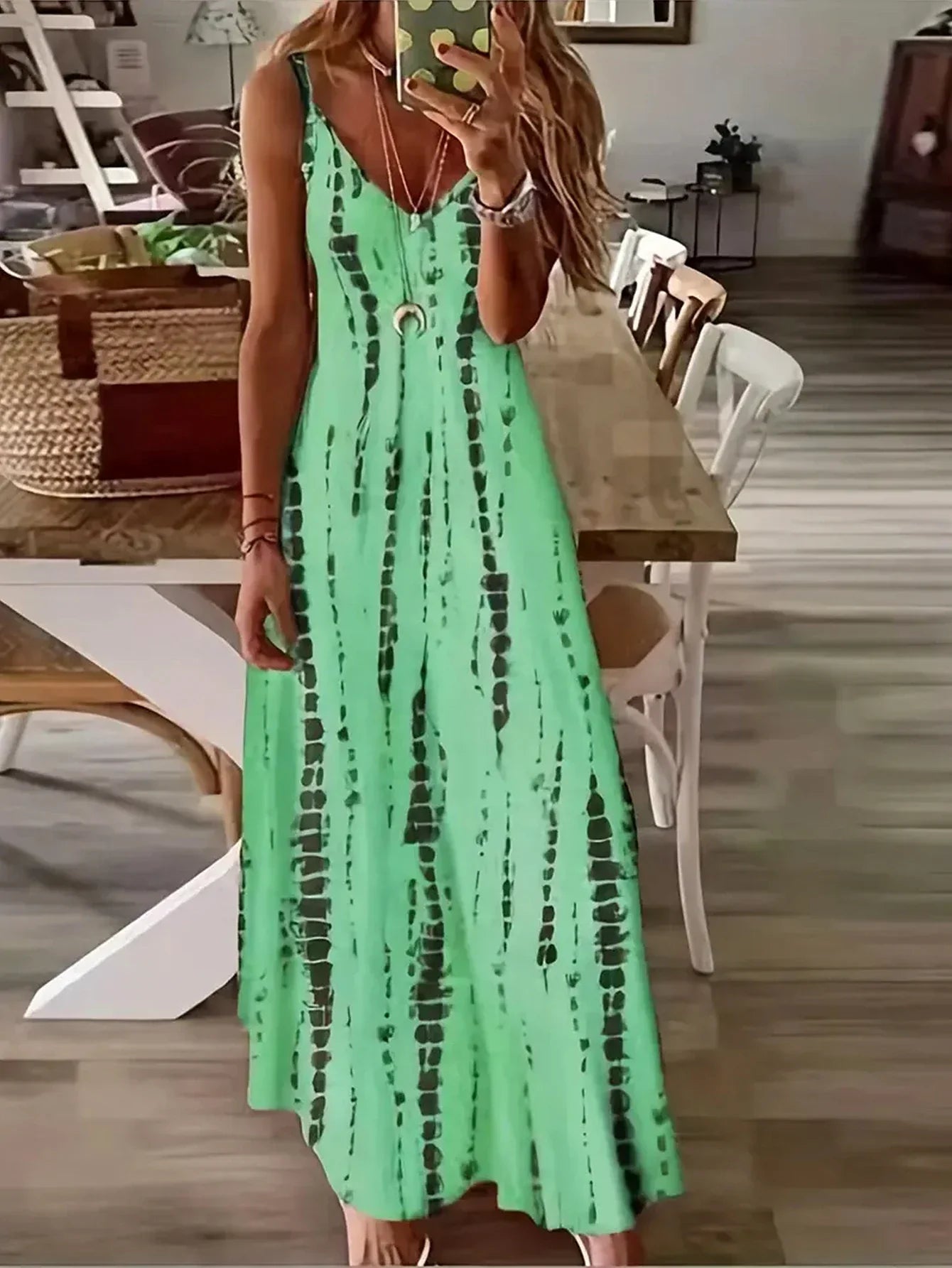 Seren - Damska sukienka maxi z dekoltem w serek i efektem tie-dye