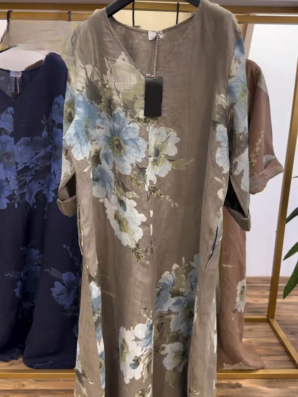 Kobieca sukienka z dekoltem w serek, długim rękawem, luźna i casualowa, w stylu retro, nadrukowana, wykonana z bawełny i lnu