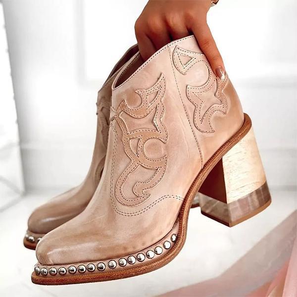 Avoralis™| Carmen Vintage Pumps