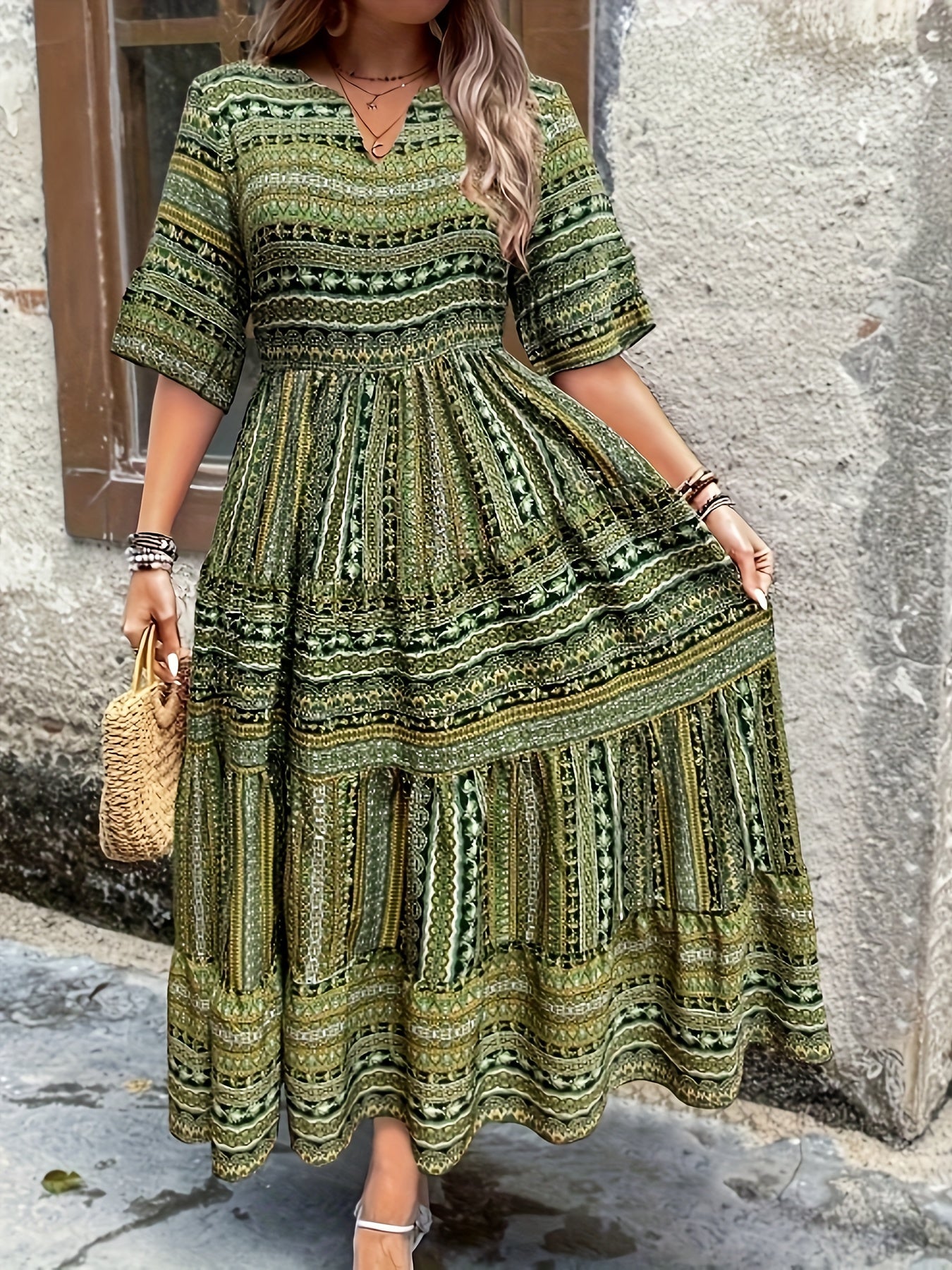 Sylpha - Elegancka sukienka w stylu bohemy z etnicznym nadrukiem