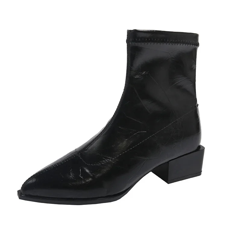 Buty z szerokim czubkiem