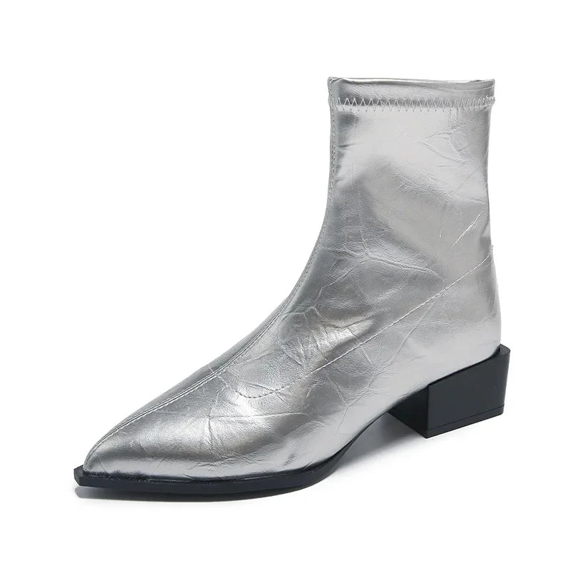 Buty z szerokim czubkiem