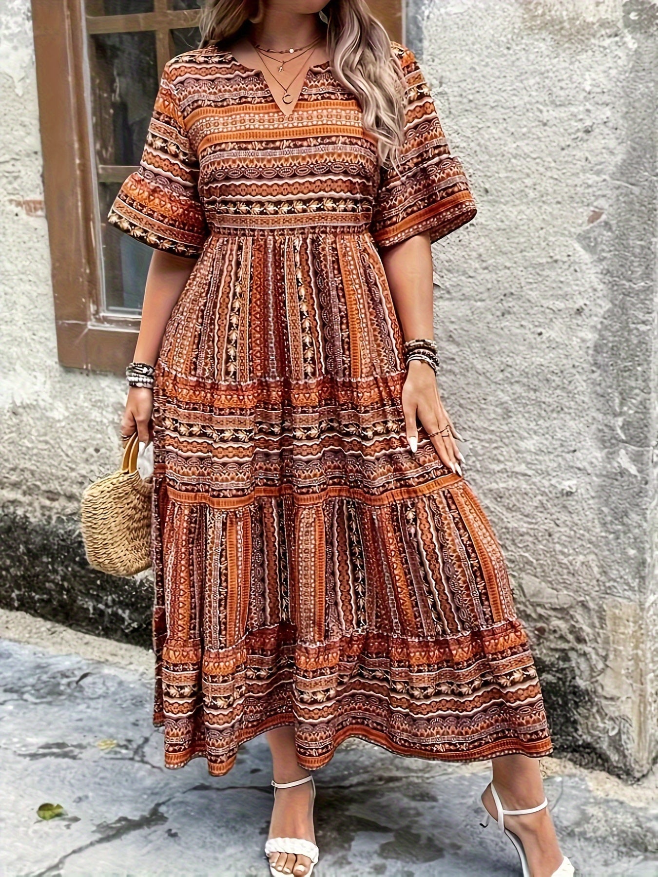 Sylpha - Elegancka sukienka w stylu bohemy z etnicznym nadrukiem